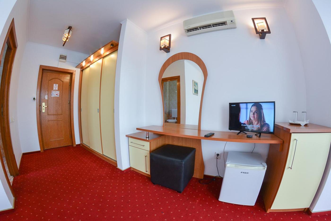 Hotel Pensiune Valentina Râmnicu Vâlcea Esterno foto