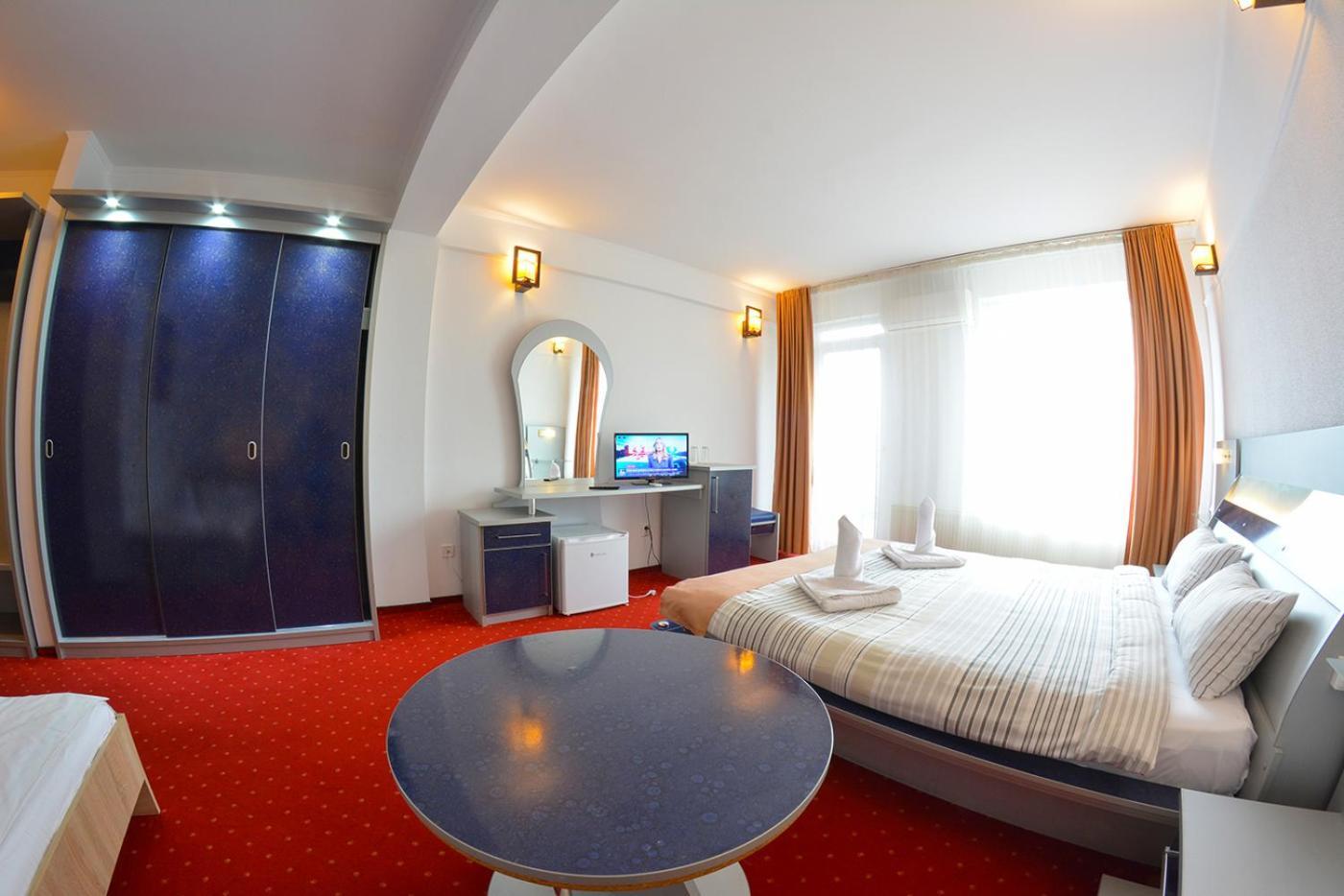 Hotel Pensiune Valentina Râmnicu Vâlcea Esterno foto