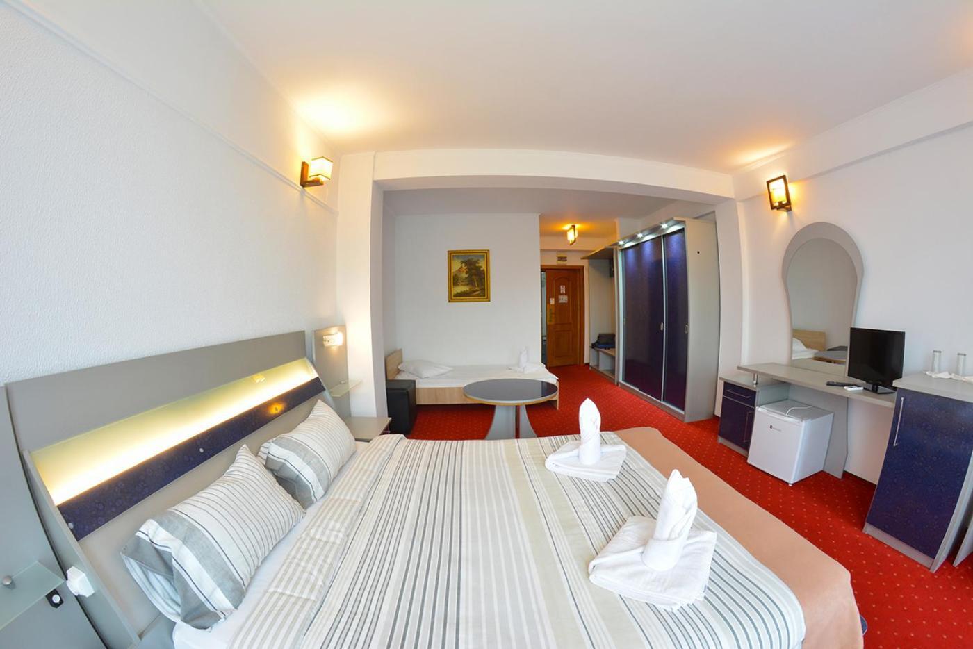Hotel Pensiune Valentina Râmnicu Vâlcea Esterno foto